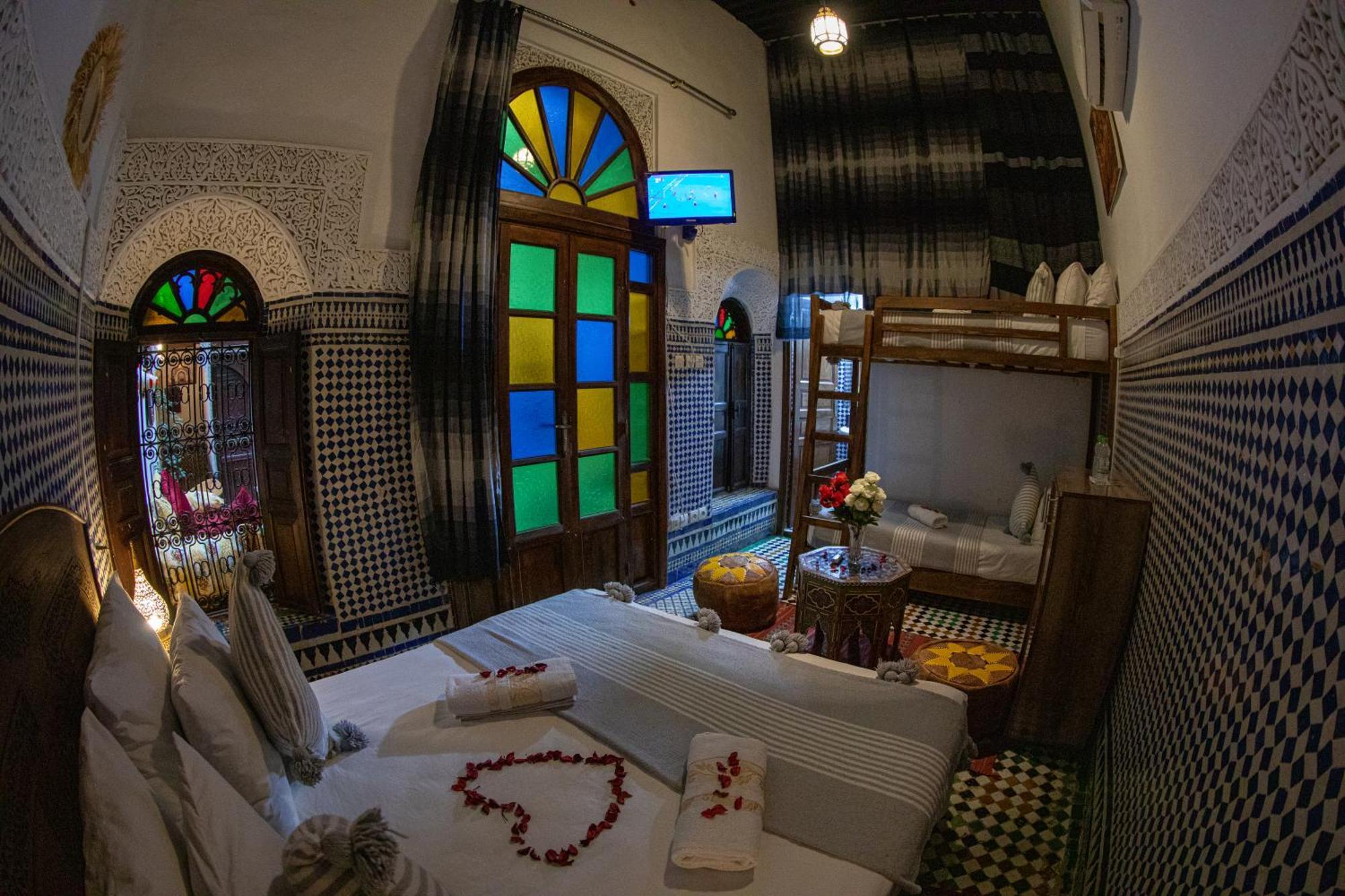 פס Riad Lalamoune מראה חיצוני תמונה