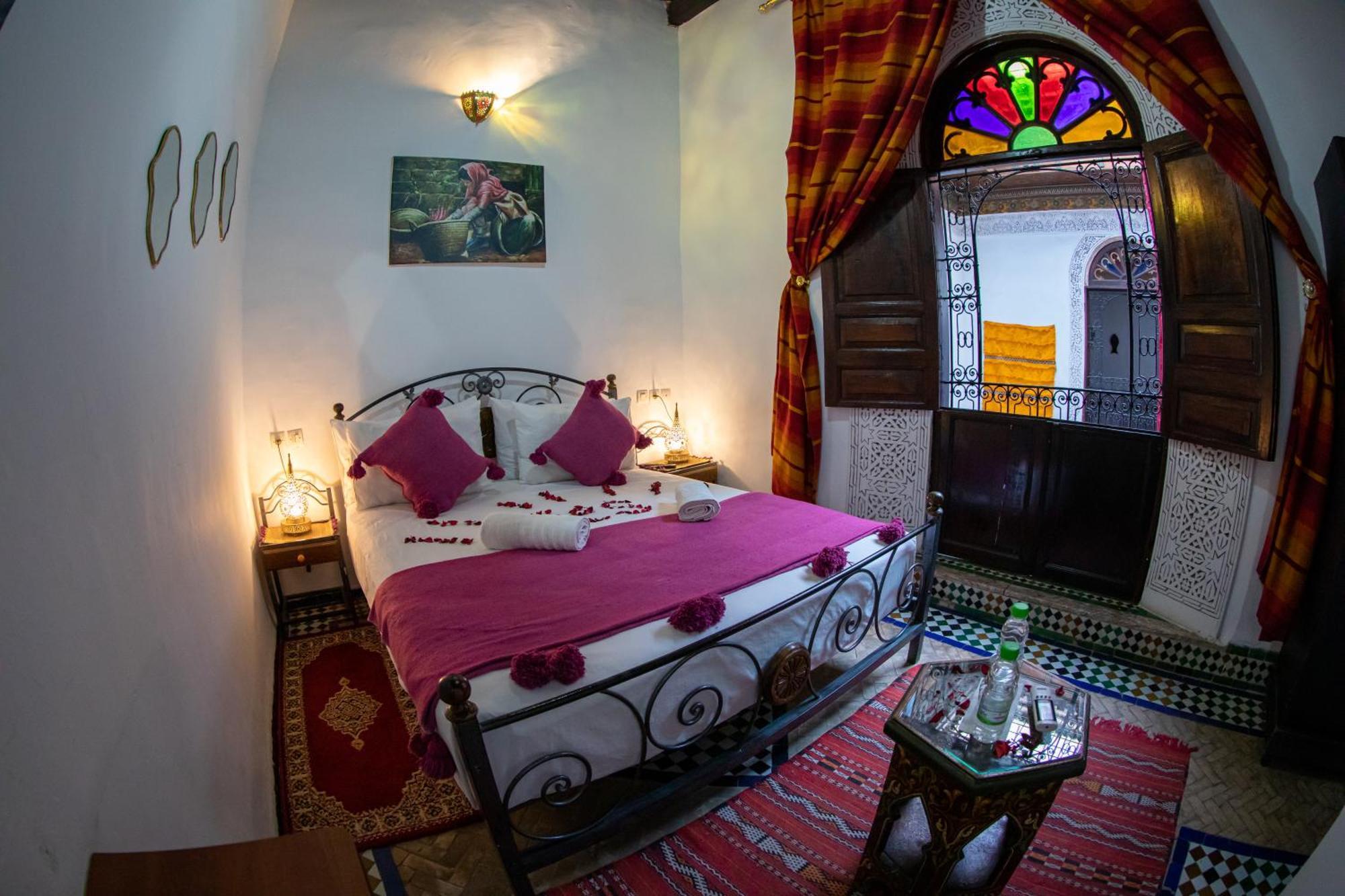 פס Riad Lalamoune מראה חיצוני תמונה